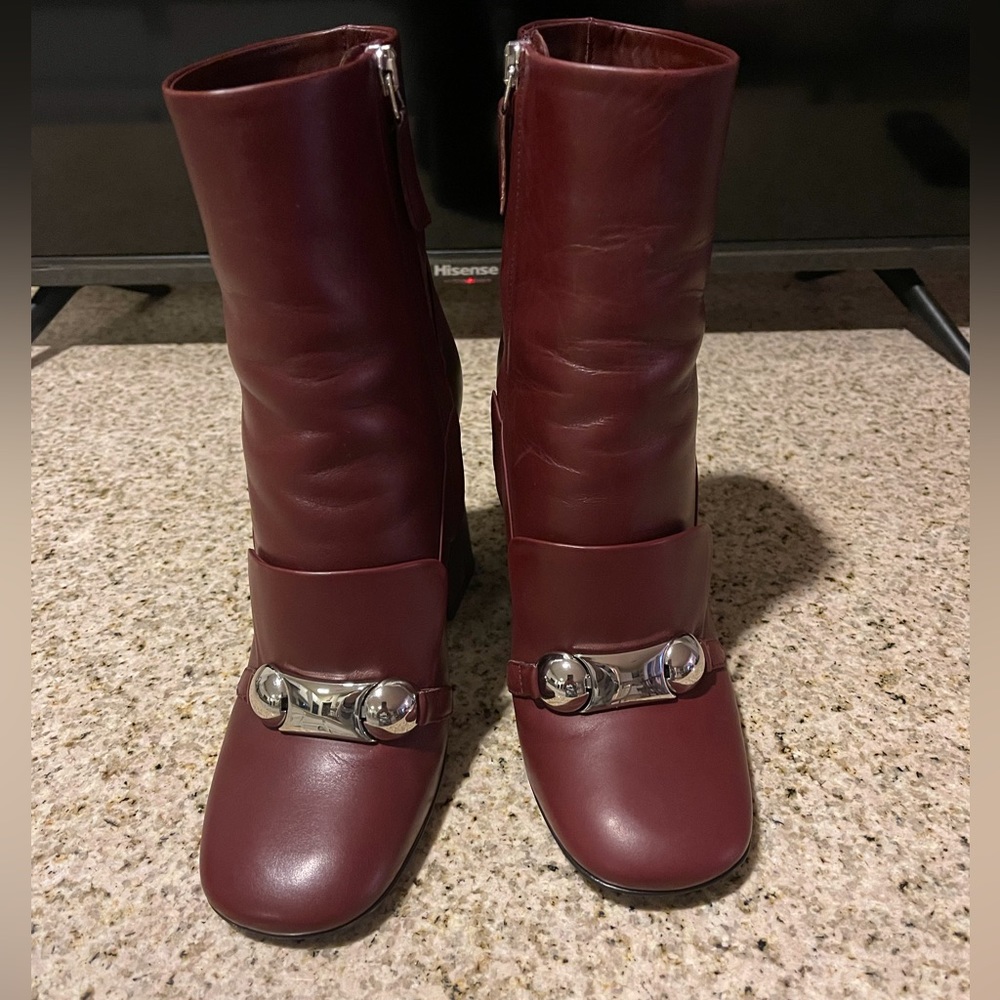 Burberry, Women’s burgundy classy leather booties